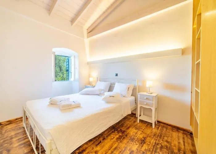 Adamantia Вилла *